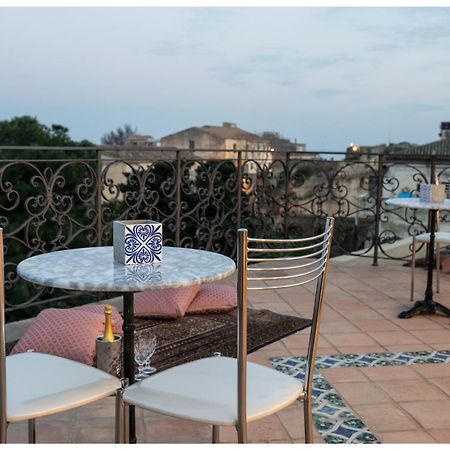 Boutique - Lodge & Suites Crotone Buitenkant foto