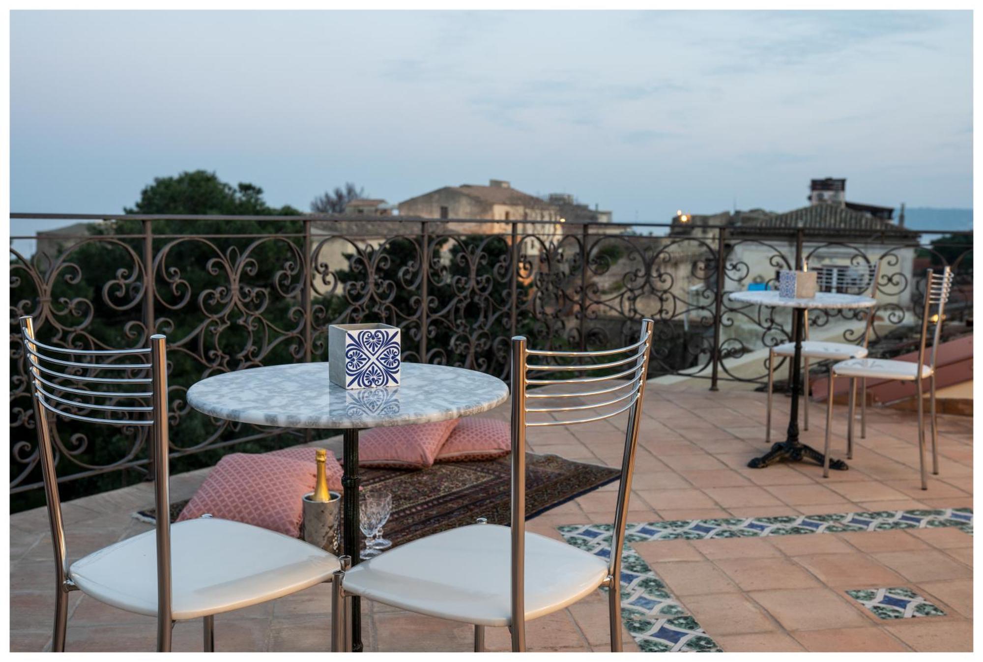 Boutique - Lodge & Suites Crotone Buitenkant foto