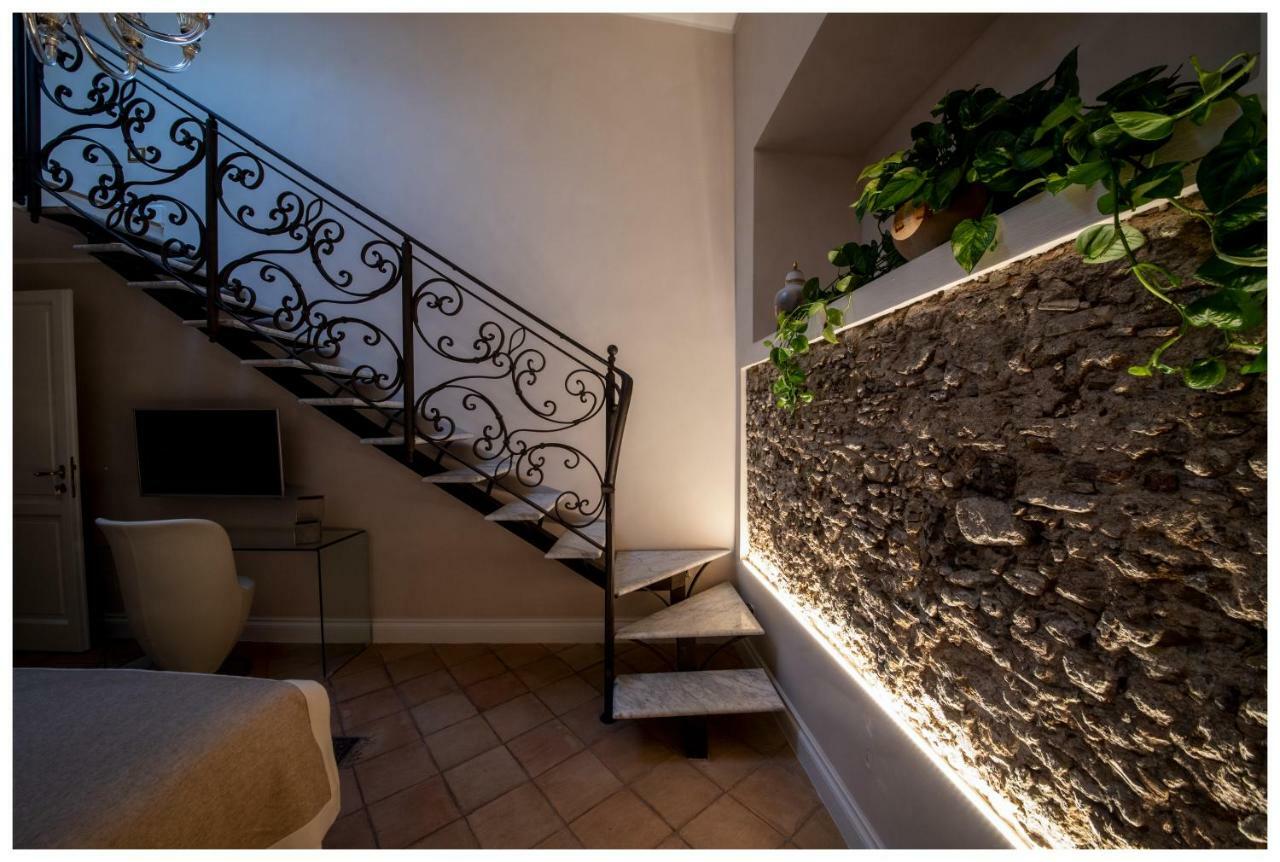 Boutique - Lodge & Suites Crotone Buitenkant foto