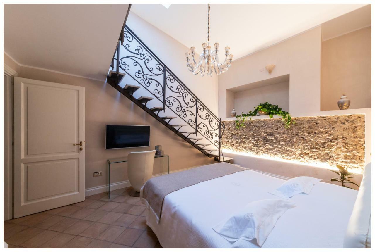 Boutique - Lodge & Suites Crotone Buitenkant foto