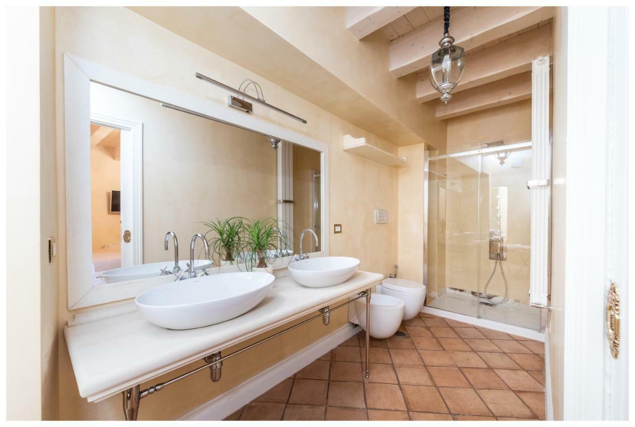 Boutique - Lodge & Suites Crotone Buitenkant foto