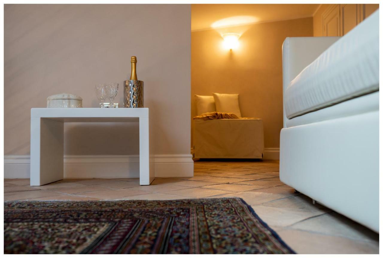 Boutique - Lodge & Suites Crotone Buitenkant foto
